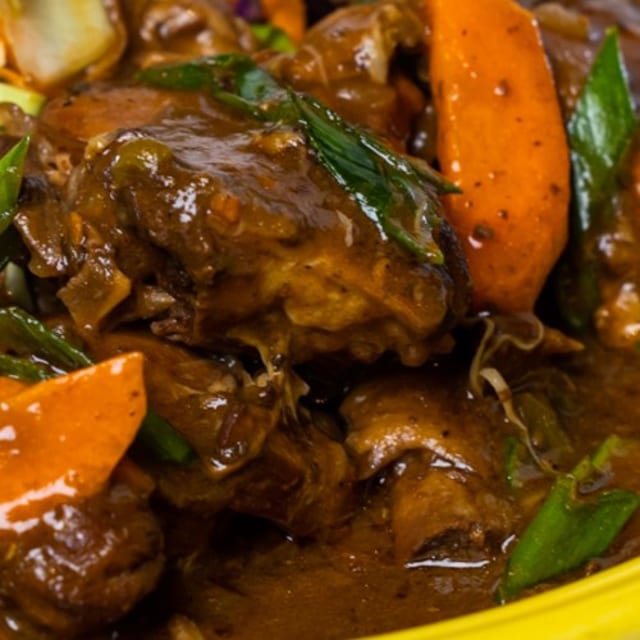 Side Brownstew Chicken.